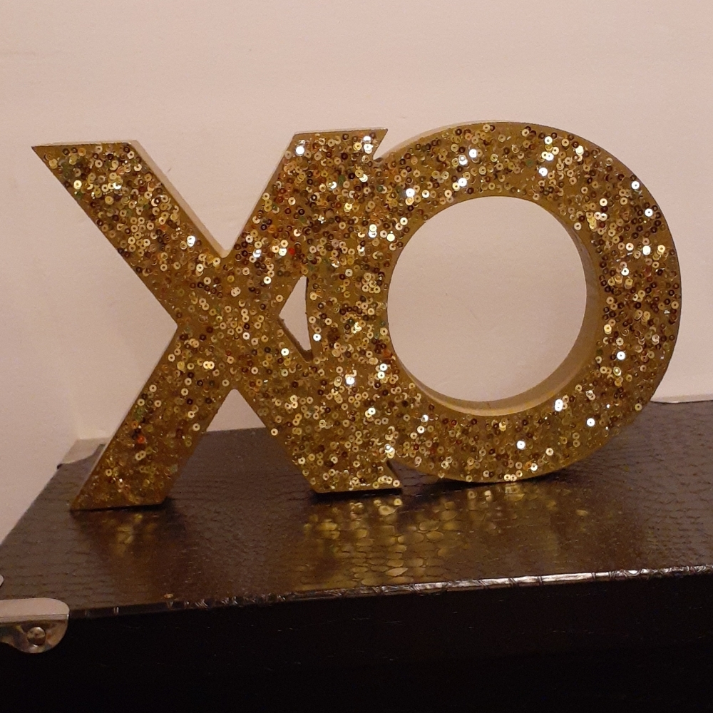 Shelf/dresser Decor